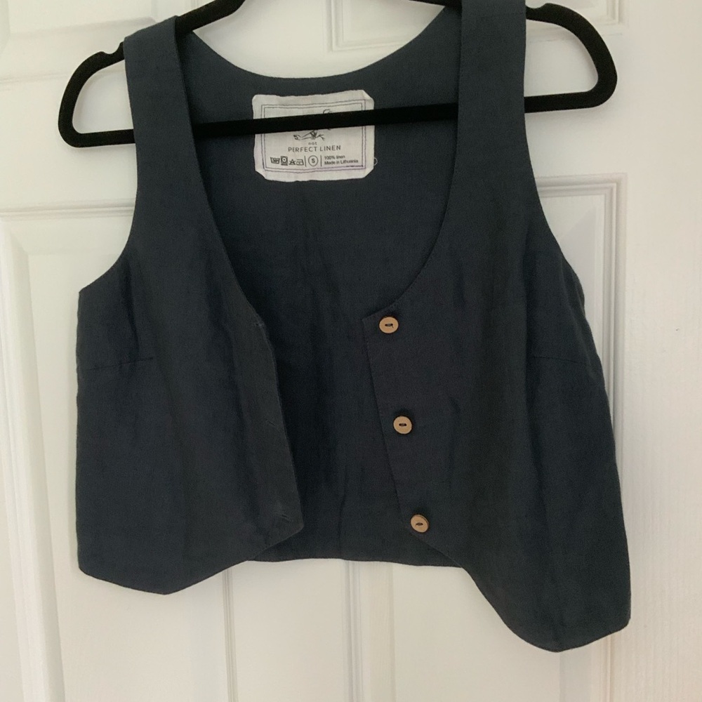 NotPERFECTLINEN Riviera vest - Picture 2 of 4
